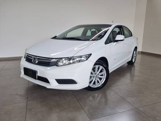 HONDA CIVIC 1.8 LXS 16V FLEX 4P AUTOMÁTICO